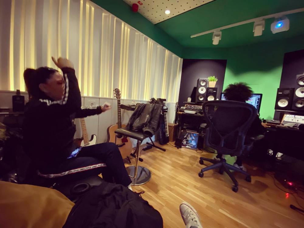 73145638_2511924452256026_8695121772757909504_o